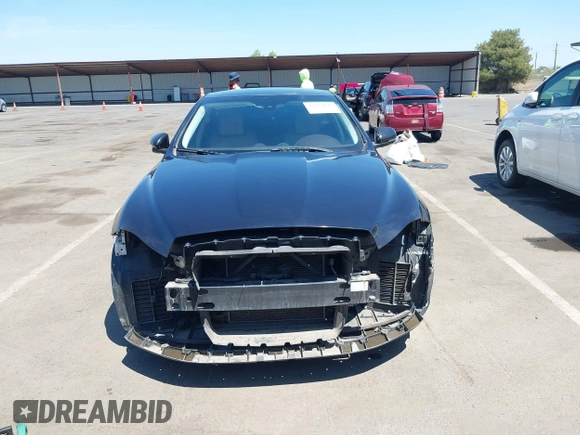 2016 Jaguar XJ Portfolio z VIN SAJWA2G76G8V97013, wystawiony jako IAAI lot #42239189 z przebiegiem Nie podano mil oraz . Historia ofert i sprzedaży dostępna na DreamBid. Obrazek 12.