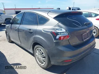 2012 Ford Focus SE with VIN 1FAHP3K21CL108392, listed as a IAAI auction lot 42223310 with 199,964 mi miles and . Bid and sale history available at carsss.com. Image 3.