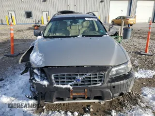 2001 Volvo V70 with VIN YV1SZ58D911021115, listed as a Copart auction lot 42342435 with 219,979 mi miles and Non Repairable. Bid and sale history available at carsss.com. Image 5.