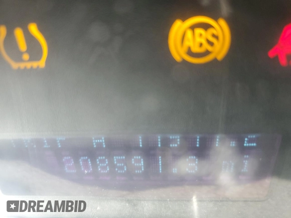 2012 Ford Escape Limited with VIN 1FMCU0E70CKB10199, listed as a Copart auction lot 44371125 with 208,591 mi miles and Salvage Title. Bid and sale history available at DreamBid. Image 9.