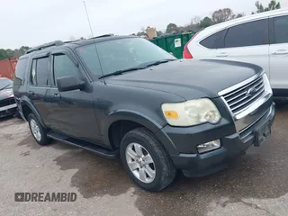 2009 Ford Explorer XLT z VIN 1FMEU63E29UA21017, wystawiony jako IAAI lot #41451201 z przebiegiem 155 506 mil mil oraz . Historia ofert i sprzedaży dostępna na DreamBid. Obrazek 1.