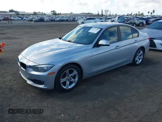 2013 BMW 3 Series 328i with VIN WBA3C1C52DF440786, listed as a IAAI auction lot 40777716 with 171,385 mi miles. Bid and sale history available at carsss.com. Image 17.