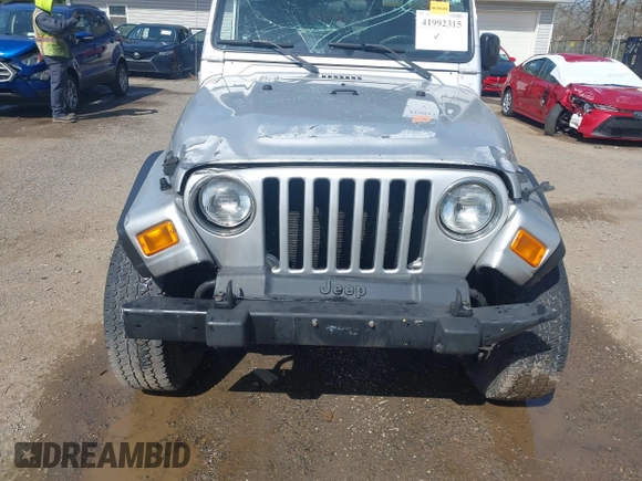 2006 Jeep Wrangler X with VIN 1J4FA39S16P787614, listed as a IAAI auction lot 41992315 with 61,788 mi miles. Bid and sale history available at carsss.com. Image 13.