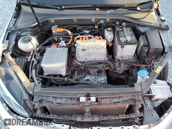 2019 Volkswagen Golf SEL Premium with VIN WVWPR7AU1KW907824, listed as a Copart auction lot 83058704 with 23,688 mi miles and Salvage title. Bid and sale history available at DreamBid. Image 11.