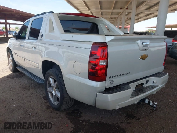2013 Chevrolet Avalanche LTZ с VIN 3GNTKGE75DG144464, выставлен на аукционе IAAI как лот 42502256 с пробегом 116 237 миль миль и . История ставок и продаж доступна на DreamBid. Изображение 3.