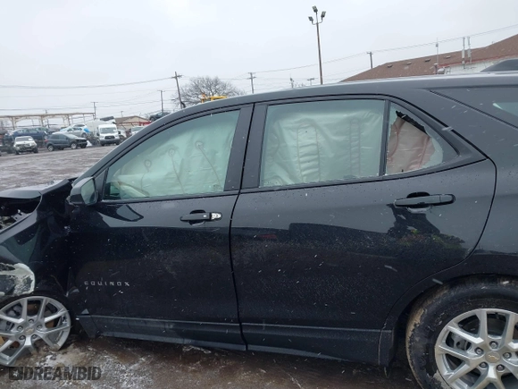 2024 Chevrolet Equinox LS with VIN 3GNAXHEGXRL334662, listed as a IAAI auction lot 41727752 with 204 mi miles. Bid and sale history available at carsss.com. Image 14.