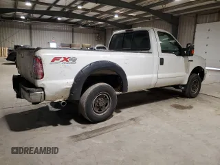 2006 Ford F-250 XL with VIN 1FTNF21506EA52363, listed as a Copart auction lot 52024205 with 112,177 mi miles and Salvage title. Bid and sale history available at DreamBid. Image 3.