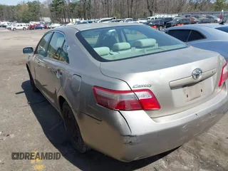 2008 Toyota Camry LE with VIN 4T1BE46K28U737985, listed as a IAAI auction lot 41834769 with 140,353 mi miles. Bid and sale history available at carsss.com. Image 3.