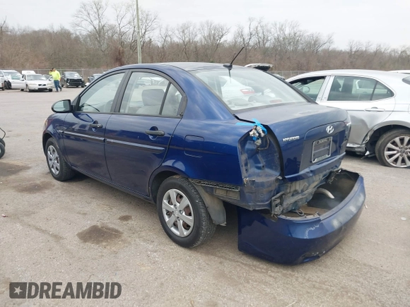 2009 Hyundai Accent Auto GLS with VIN KMHCN46C29U298298, listed as a IAAI auction lot 41568338 with 97,130 mi miles. Bid and sale history available at carsss.com. Image 3.