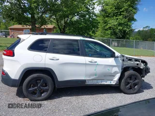 2017 Jeep Cherokee High Altitude with VIN 1C4PJMDS5HW567912, listed as a IAAI auction lot 42212145 with 136,130 mi miles and . Bid and sale history available at DreamBid. Image 14.