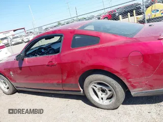 2011 Ford Mustang V6 with VIN 1ZVBP8AM6B5128816, listed as a IAAI auction lot 41763956 with 114,701 mi miles and . Bid and sale history available at carsss.com. Image 15.