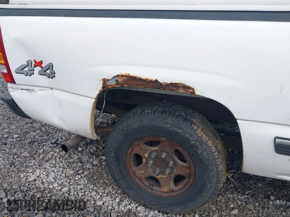 2002 Chevrolet Silverado 1500 LS with VIN 1GCEK14V52Z236850, listed as a IAAI auction lot 42245642 with 312,375 mi miles and . Bid and sale history available at DreamBid. Image 13.