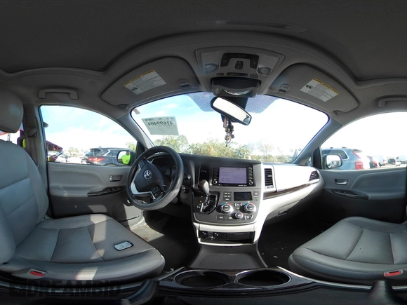 2020 Toyota Sienna XLE Auto Access Seat z VIN 5TDYZ3DC4LS071928, wystawiony jako IAAI lot #41699404 z przebiegiem 82 065 mil mil oraz . Historia ofert i sprzedaży dostępna na DreamBid. Obrazek 18.