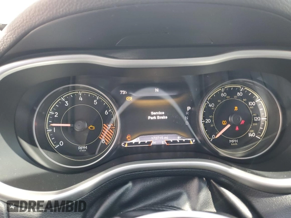 2014 Jeep Cherokee Trailhawk z VIN 1C4PJMBS5EW201897, wystawiony jako Copart lot #57378795 z przebiegiem 172 715 mil mil oraz Szkoda całkowita • Salvage title. Historia ofert i sprzedaży dostępna na DreamBid. Obrazek 9.