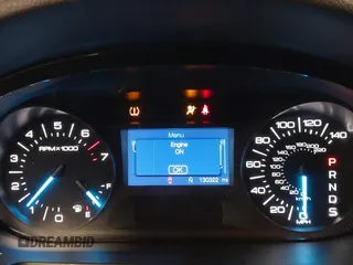 2013 Ford Edge SE с VIN 2FMDK4GC5DBC44133, выставлен на аукционе IAAI как лот 42426823 с пробегом 130 322 миль миль и . История ставок и продаж доступна на DreamBid. Изображение 7.