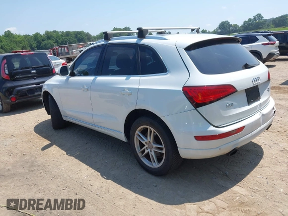 2015 Audi Q5 Premium Plus z VIN WA1LFAFP8FA016966, wystawiony jako IAAI lot #42602425 z przebiegiem 148 372 mil mil oraz . Historia ofert i sprzedaży dostępna na DreamBid. Obrazek 3.