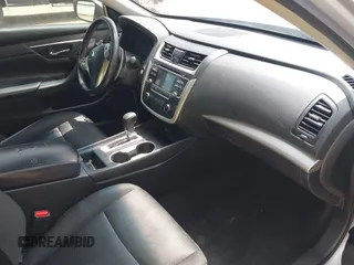2017 Nissan Altima S z VIN 1N4AL3AP7HC275003, wystawiony jako IAAI lot #42420564 z przebiegiem 127 566 mil mil oraz . Historia ofert i sprzedaży dostępna na DreamBid. Obrazek 5.