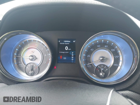 2014 Chrysler 300 with VIN 2C3CCAGG8EH384100, listed as a IAAI auction lot 41918940 with 139,597 mi miles. Bid and sale history available at carsss.com. Image 7.