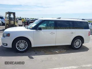 2015 Ford Flex SEL with VIN 2FMHK6C85FBA09233, listed as a IAAI auction lot 42142972 with 221,909 mi miles. Bid and sale history available at carsss.com. Image 14.