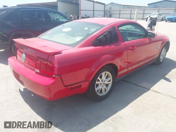 2009 Ford Mustang with VIN 1ZVHT80N295114597, listed as a IAAI auction lot 42013099 with 117,370 mi miles and . Bid and sale history available at carsss.com. Image 4.