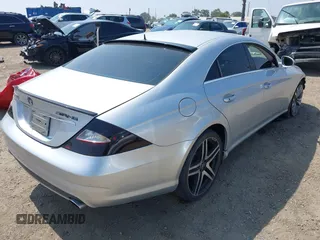 2006 Mercedes-Benz CLS 500 z VIN WDDDJ75X06A021842, wystawiony jako IAAI lot #42473311 z przebiegiem 164 276 mil mil oraz . Historia ofert i sprzedaży dostępna na DreamBid. Obrazek 4.