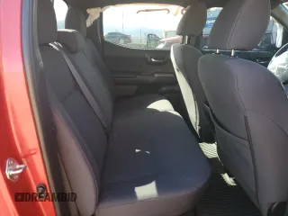 2017 Toyota Tacoma SR5 z VIN 3TMCZ5AN2HM052619, wystawiony jako Copart lot #50649525 z przebiegiem 89 194 mil mil oraz Szkoda całkowita • Salvage title. Historia ofert i sprzedaży dostępna na DreamBid. Obrazek 11.