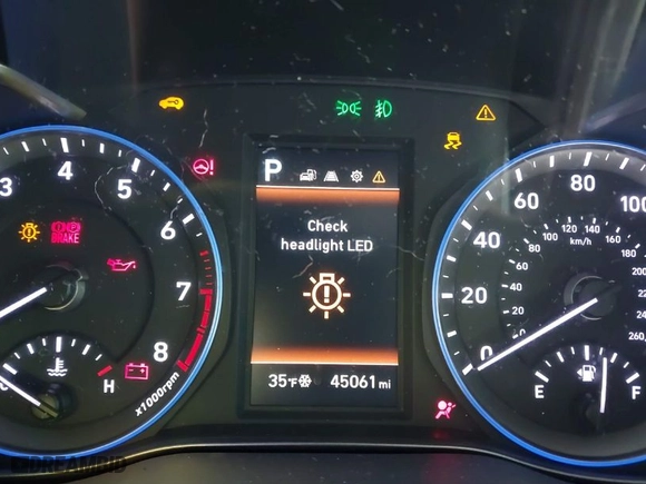 2020 Hyundai Kona Limited with VIN KM8K3CA56LU494806, listed as a IAAI auction lot 41747268 with 45,061 mi miles. Bid and sale history available at carsss.com. Image 7.