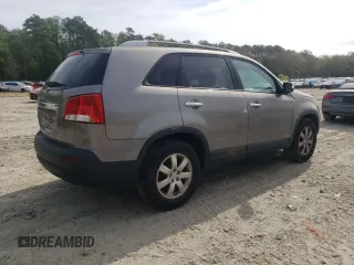 2011 Kia Sorento LX with VIN 5XYKTCA1XBG088268, listed as a Copart auction lot 54134615 with 176,251 mi miles and Clean Title. Bid and sale history available at carsss.com. Image 3.