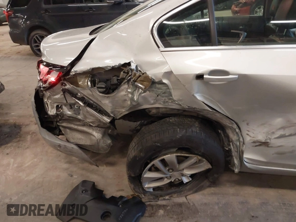 2016 Buick Regal with VIN 2G4GK5EX9G9196334, listed as a IAAI auction lot 41359790 with 136,442 mi miles and . Bid and sale history available at DreamBid. Image 6.