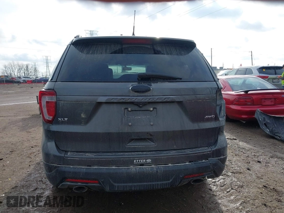 2018 Ford Explorer XLT z VIN 1FM5K8D87JGA91433, wystawiony jako IAAI lot #41038180 z przebiegiem 125 351 mil mil oraz . Historia ofert i sprzedaży dostępna na DreamBid. Obrazek 17.