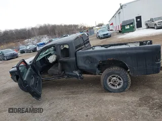 1999 Dodge Dakota SLT with VIN 1B7GG22Y6XS231301, listed as a IAAI auction lot 41427598 with Not Provided miles and . Bid and sale history available at carsss.com. Image 14.