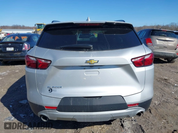 2020 Chevrolet Blazer LT with VIN 3GNKBDRS2LS552876, listed as a IAAI auction lot 41746453 with 116,523 mi miles and . Bid and sale history available at DreamBid. Image 17.