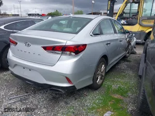 2019 Hyundai Sonata Sport with VIN 5NPE34AF4KH783417, listed as a IAAI auction lot 41555766 with 40,634 mi miles. Bid and sale history available at carsss.com. Image 4.