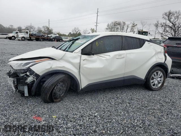 2020 Toyota C-HR LE z VIN JTNKHMBX1L1092846, wystawiony jako Copart lot #53056325 z przebiegiem 32 875 mil mil oraz Czysty tytuł • Clean title. Historia ofert i sprzedaży dostępna na DreamBid. Obrazek 1.