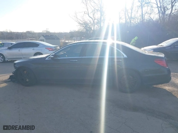 2015 Mercedes-Benz S-Class S 550 with VIN WDDUG8FB9FA113796, listed as a IAAI auction lot 41617393 with 132,884 mi miles. Bid and sale history available at carsss.com. Image 15.