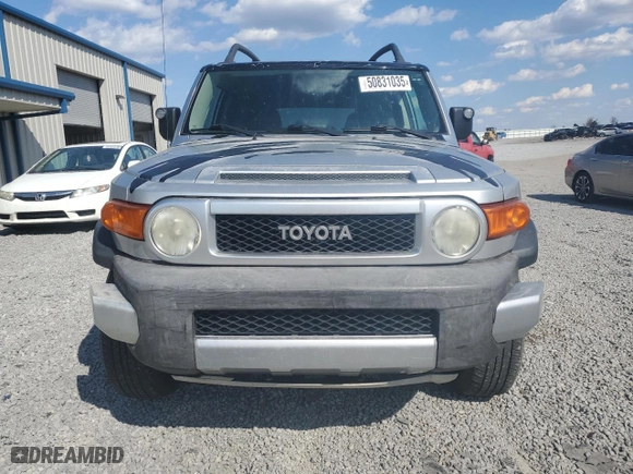 2007 Toyota FJ Cruiser with VIN JTEBU11FX70007761, listed as a Copart auction lot 50831035 with 238,003 mi miles and Salvage Title. Bid and sale history available at carsss.com. Image 5.
