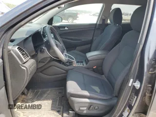 2019 Hyundai Tucson Value z VIN KM8J33A40KU914285, wystawiony jako Copart lot #54839375 z przebiegiem 81 214 mil mil oraz Szkoda całkowita • Salvage title. Historia ofert i sprzedaży dostępna na DreamBid. Obrazek 7.