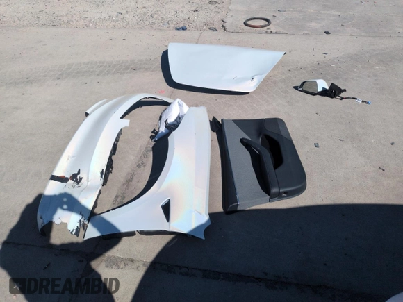 2025 Tesla Model 3 Long Range z VIN 5YJ3E1EA0SF931348, wystawiony jako Copart lot #57074935 z przebiegiem 2 153 mil mil oraz Szkoda całkowita • Salvage title. Historia ofert i sprzedaży dostępna na DreamBid. Obrazek 12.