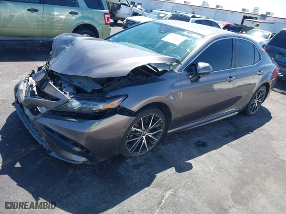 2021 Toyota Camry SE Nightshade with VIN 4T1G11AK3MU591078, listed as a IAAI auction lot 42018767 with 96,814 mi miles. Bid and sale history available at carsss.com. Image 17.