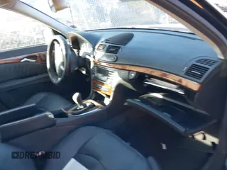 2003 Mercedes-Benz E 320 z VIN WDBUF65J63A339234, wystawiony jako IAAI lot #41436638 z przebiegiem Nie podano mil oraz . Historia ofert i sprzedaży dostępna na DreamBid. Obrazek 5.