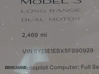2025 Tesla Model 3 Long Range z VIN 5YJ3E1EBXSF890929, wystawiony jako IAAI lot #42452359 z przebiegiem 2 469 mil mil oraz . Historia ofert i sprzedaży dostępna na DreamBid. Obrazek 15.