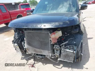 2020 Land Rover Range Rover z VIN SALGS5SE1LA598279, wystawiony jako IAAI lot #42263796 z przebiegiem 64 623 mil mil oraz . Historia ofert i sprzedaży dostępna na DreamBid. Obrazek 6.