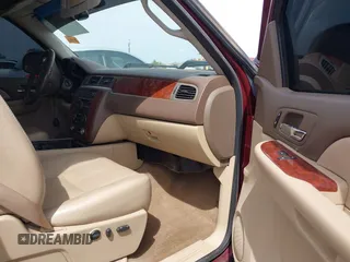 2009 Chevrolet Silverado 1500 with VIN 1GCEC39Y49Z189445, listed as a IAAI auction lot 41933868 with 209,596 mi miles and . Bid and sale history available at DreamBid. Image 5.