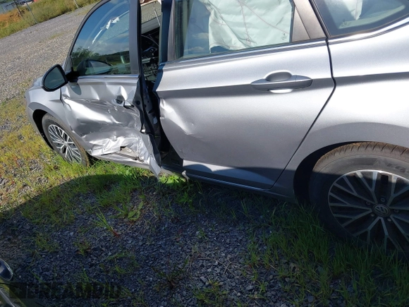 2021 Volkswagen Jetta S with VIN 3VWC57BU9MM013496, listed as a IAAI auction lot 42726541 with Not provided miles and . Bid and sale history available at DreamBid. Image 14.