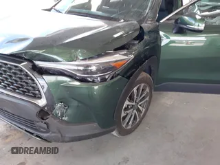 2023 Toyota Corolla Cross XLE с VIN 7MUDAAAGXPV063698, выставлен на аукционе IAAI как лот 42181158 с пробегом 22 983 миль миль и . История ставок и продаж доступна на DreamBid. Изображение 6.