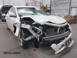 2013 Nissan Altima SV with VIN 1N4AL3AP1DN510218, listed as a IAAI auction lot 42412320 with 211,137 mi miles and . Bid and sale history available at DreamBid. Image 1.
