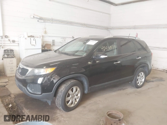 2013 Kia Sorento LX with VIN 5XYKT4A24DG364087, listed as a IAAI auction lot 42540199 with 238,247 mi miles and . Bid and sale history available at DreamBid. Image 2.