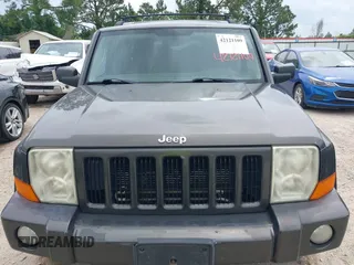 2006 Jeep Commander с VIN 1J8HG48NX6C357935, выставлен на аукционе IAAI как лот 42121109 с пробегом 166 951 миль миль и . История ставок и продаж доступна на DreamBid. Изображение 12.
