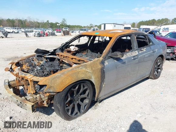 2016 Chrysler 300 with VIN 2C3CCABG8GH229864, listed as a IAAI auction lot 41686322 with 1 mi miles. Bid and sale history available at carsss.com. Image 2.