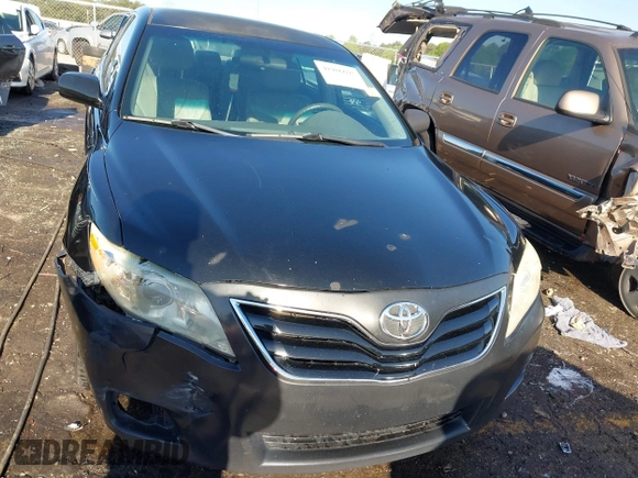 2011 Toyota Camry LE z VIN 4T1BF3EK0BU178887, wystawiony jako IAAI lot #41986695 z przebiegiem 241 360 mil mil oraz . Historia ofert i sprzedaży dostępna na DreamBid. Obrazek 12.